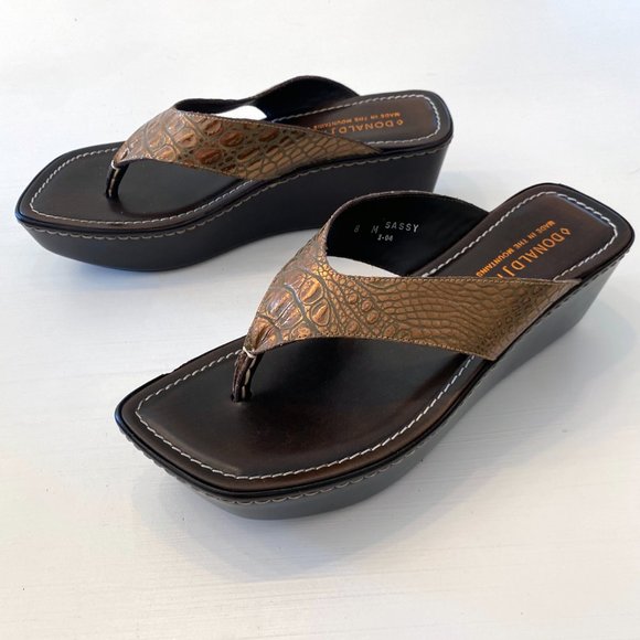 Donald J Pliner Bronze Snakeskin Wedge Platform Sandal Sassy Size 8 M - Picture 2 of 8